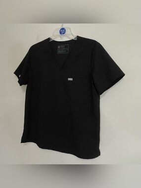 FIGS  Black V-Neck Scrub Top~ Size Large ~ Medical Staff